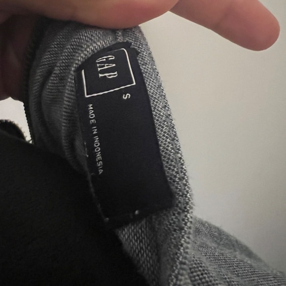 GAP blouse size S preloved - Picture 2 of 3